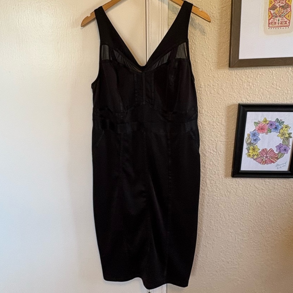 Elegant Black Sleeveless Dress